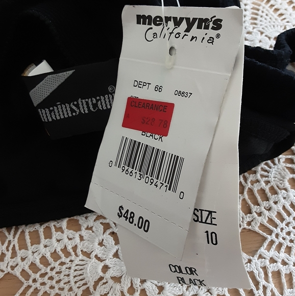 Mainstream - Picture 4 of 4